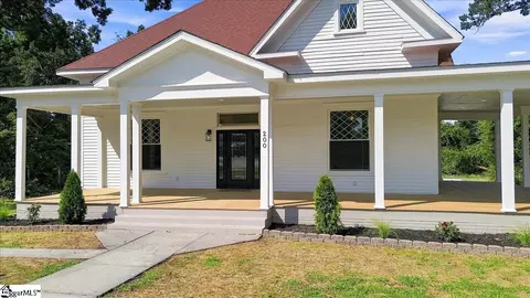 Exterior - 200 S C St, Easley, SC 29640 photo 4 of 11