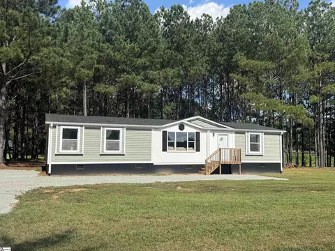 105 Nash Mill Rd, Fountain Inn, SC 29644