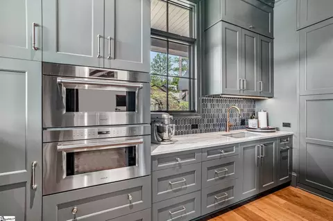 Kitchen - 219 Quay Ct, Sunset, SC 29685 photo 4 of 5