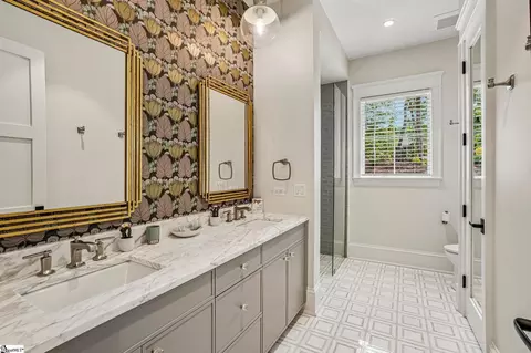 Bath - 219 Quay Ct, Sunset, SC 29685 photo 6 of 7