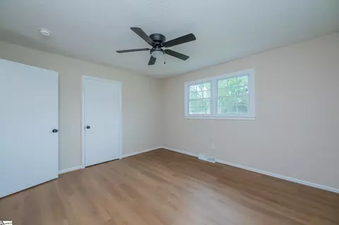 Bedroom - 115 Wolfe Rd, Greer, SC 29650 photo 5 of 7
