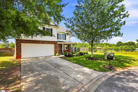 113 Fox Den Ln, Simpsonville, SC 29681