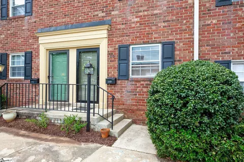 2530 E North St UNIT 11-D, Greenville, SC 29615