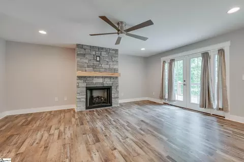 Living - 110 Equestrian Trl, Easley, SC 29642 photo 2 of 3