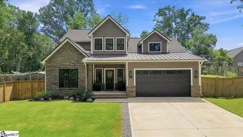 Exterior - 1241 Owens Rd, Greer, SC 29651 photo 2 of 8