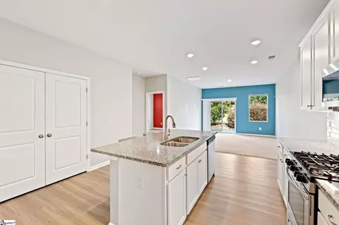 Kitchen - 5 Table Mountain Trl, Greer, SC 29651 photo 3 of 3