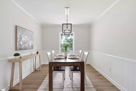 Dining - 401 Clarendon Dr, Easley, SC 29642 photo 2 of 2