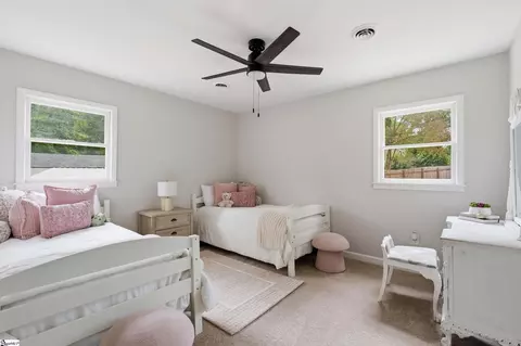 Bedroom - 401 Clarendon Dr, Easley, SC 29642 photo 2 of 7