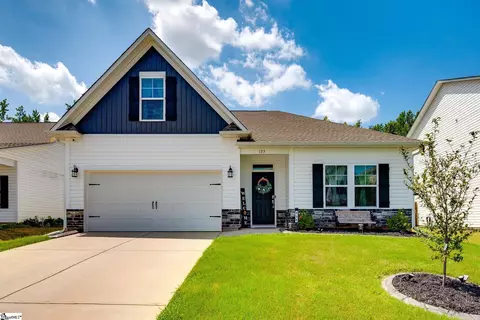 135 Strongridge Trl, Simpsonville, SC 29681