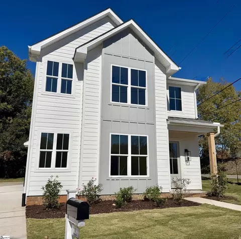 4 Temple St, Greenville, SC 29601
