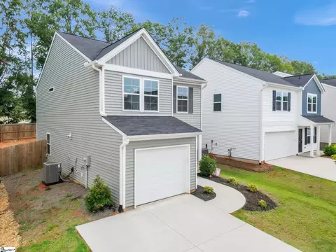 Exterior - 168 Braxton Dr, Moore, SC 29369 photo 4 of 6