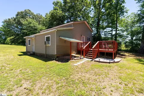 Exterior - 136 Bagwell St, Easley, SC 29640 photo 14 of 16