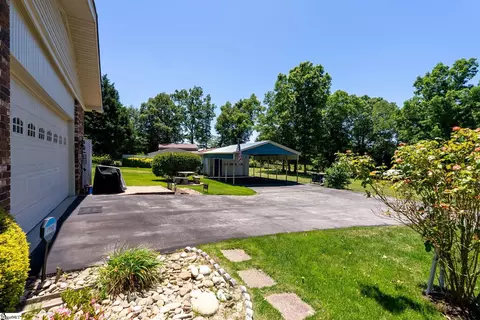 Exterior - 136 Bagwell St, Easley, SC 29640 photo 6 of 16