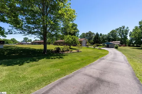 Exterior - 136 Bagwell St, Easley, SC 29640 photo 3 of 16