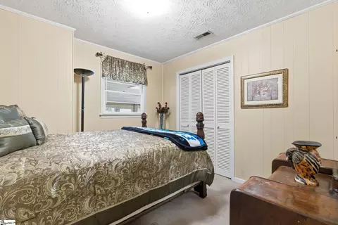 Bedroom - 136 Bagwell St, Easley, SC 29640 photo 5 of 6
