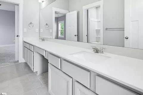 Bath - 421 Combahee Ct, Greer, SC 29651 photo 4 of 6