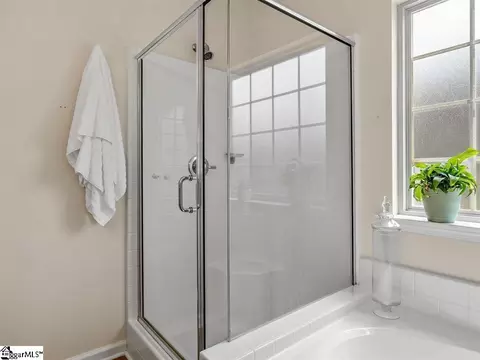 Bath - 278 E Pyrenees Dr, Lyman, SC 29365 photo 3 of 4