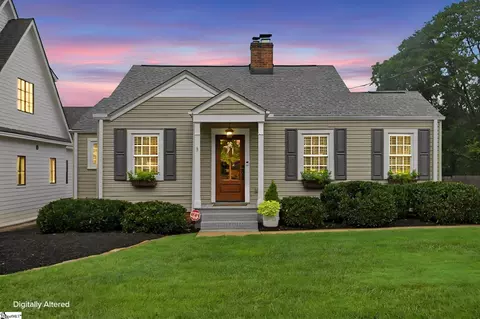 16 High Hill St, Greenville, SC 29605