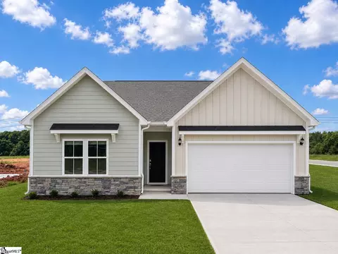 204 White Fields Ave, Fountain Inn, SC 29644