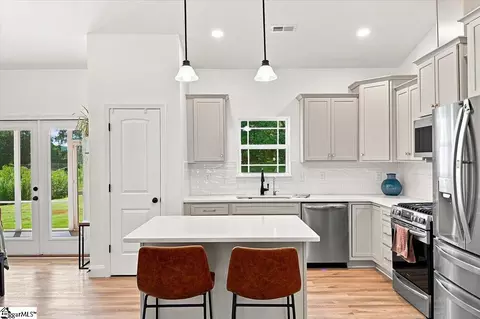 Kitchen - 155 Stephens Rd, Pickens, SC 29671 photo 1 of 4