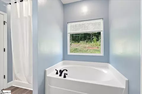 Bath - 155 Stephens Rd, Pickens, SC 29671 photo 2 of 3