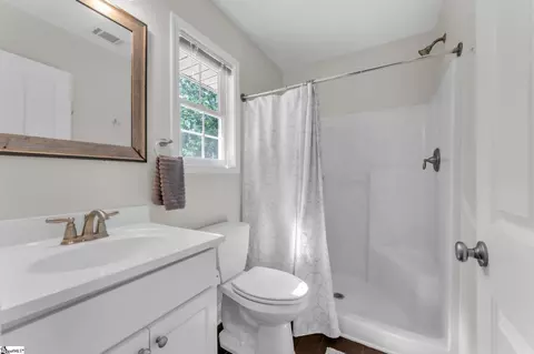 Bath - 14047 E Camelia Ln, Seneca, SC 29678 photo 1 of 1