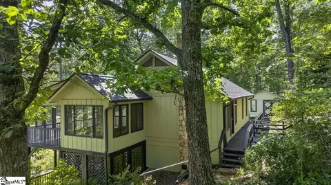 187 Caledonia Rd, Landrum, SC 29356