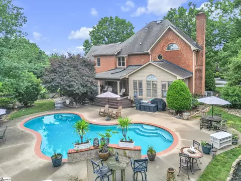 1 Squires Meadow Ct, Simpsonville, SC 29681