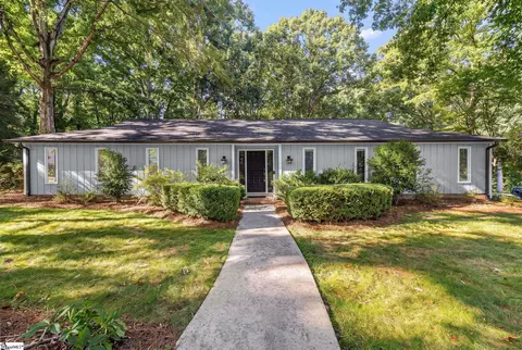 305 Holly Tree Ln, Simpsonville, SC 29681
