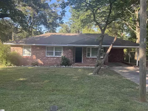 2217 Aleaf Ter, Spartanburg, SC 29302