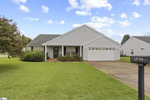 445 Cangleglow Dr, Boiling Springs, SC 29316