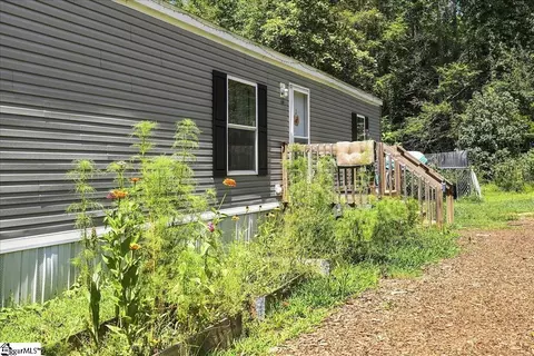 110 Hideaway Dr, Sunset, SC 29685 photo 4