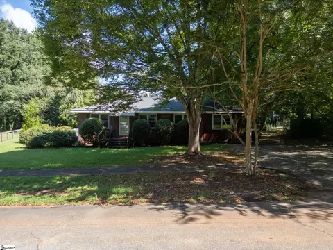 Exterior - 521 E Main St, Pendleton, SC 29670 photo 4 of 4