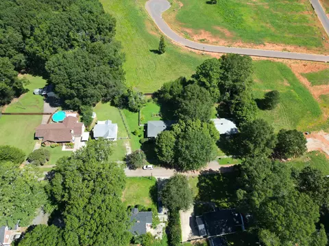 View/Area - 521 E Main St, Pendleton, SC 29670 photo 7 of 9