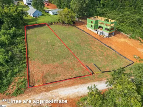 103 S Silver Lake Dr, Taylors, SC 29687