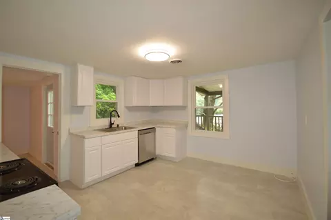 Kitchen - 30 Porter St, Tryon, NC 28782 photo 3 of 5