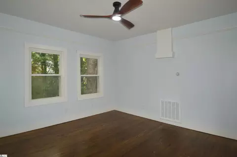 Bedroom - 30 Porter St, Tryon, NC 28782 photo 1 of 11