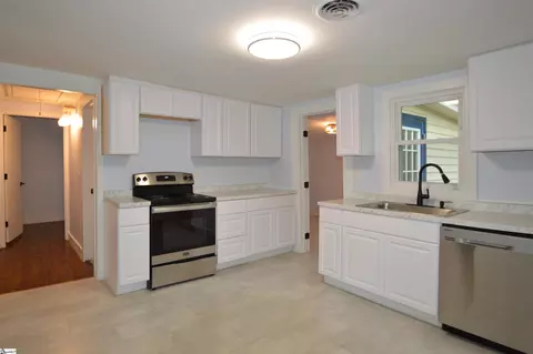 Kitchen - 30 Porter St, Tryon, NC 28782 photo 4 of 5
