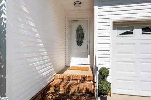 Entry Way - 109 E St, Williamston, SC 29697 photo 1 of 3