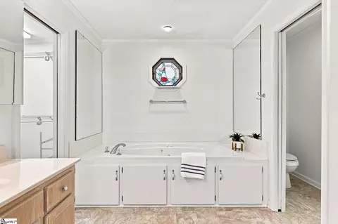 Bath - 109 E St, Williamston, SC 29697 photo 1 of 7