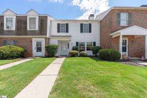 12 Birchview St, Taylors, SC 29687