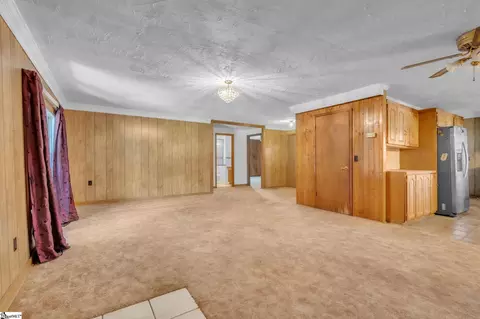 Living - 602 Harper Rd, Pendleton, SC 29670 photo 2 of 4