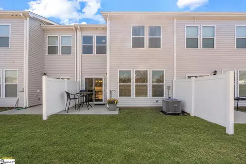Exterior - 433 Yellow Fox Rd, Greer, SC 29650 photo 2 of 6