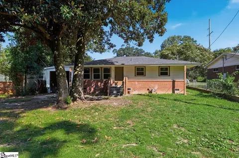320 Langston Dr, Greenville, SC 29617