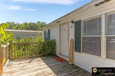 102 Chad Dr, Ninety Six, SC 29666 photo 3