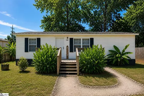 102 Chad Dr, Ninety Six, SC 29666