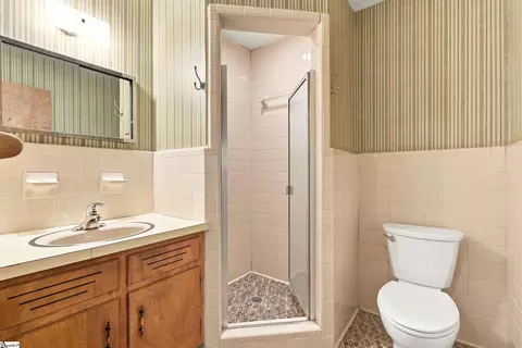 Bath - 2901 Echo Trl, Anderson, SC 29621 photo 3 of 3