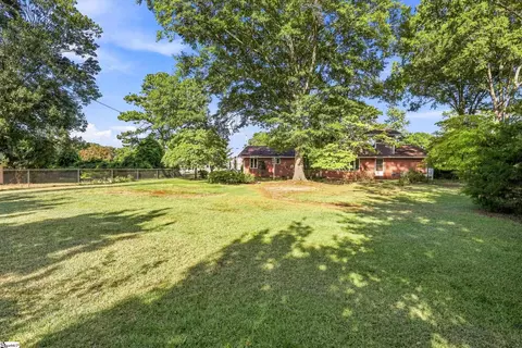 Exterior - 2901 Echo Trl, Anderson, SC 29621 photo 2 of 3