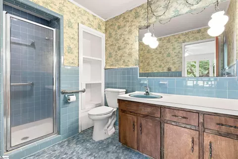 Bath - 2901 Echo Trl, Anderson, SC 29621 photo 1 of 3