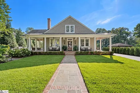 24 Highland Dr, Greenville, SC 29605